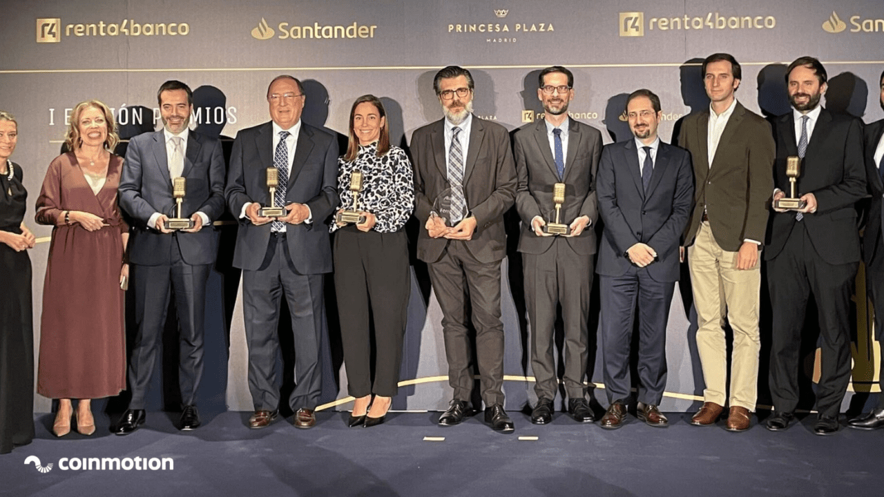 Radio Intereconomía Awards — Coinmotion wins the award for most impactful business